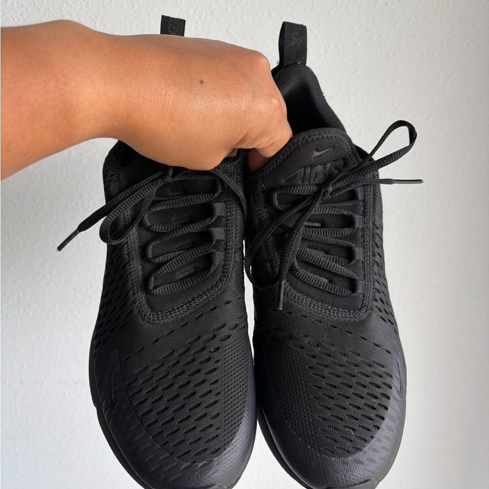 Nike Air Max 270 Men's Black Athletic Shoes size 9 - Picture 2 of 4